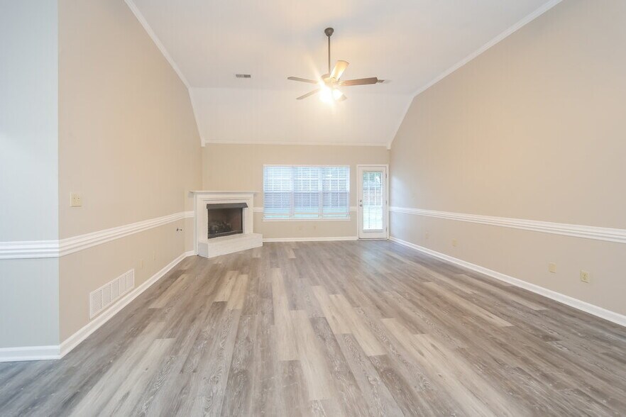 Building Photo - 2378 Kindlewood Dr