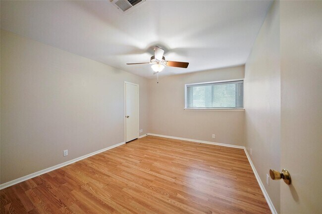 Building Photo - 1319 Spillers Ln