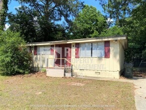 Building Photo - 612 Cedarwood Dr