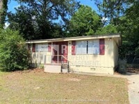 Building Photo - 612 Cedarwood Dr