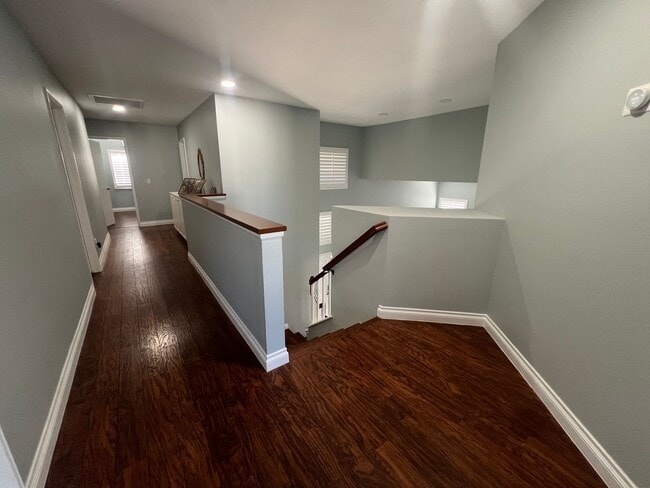 Building Photo - Beautiful 5bed 3bath Colton Home!