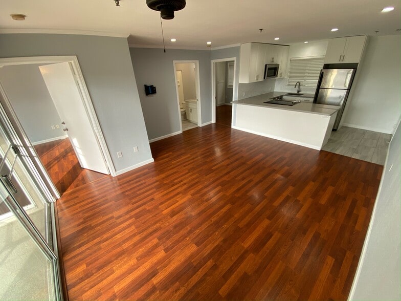Living room from slider - 711 Wailepo Pl
