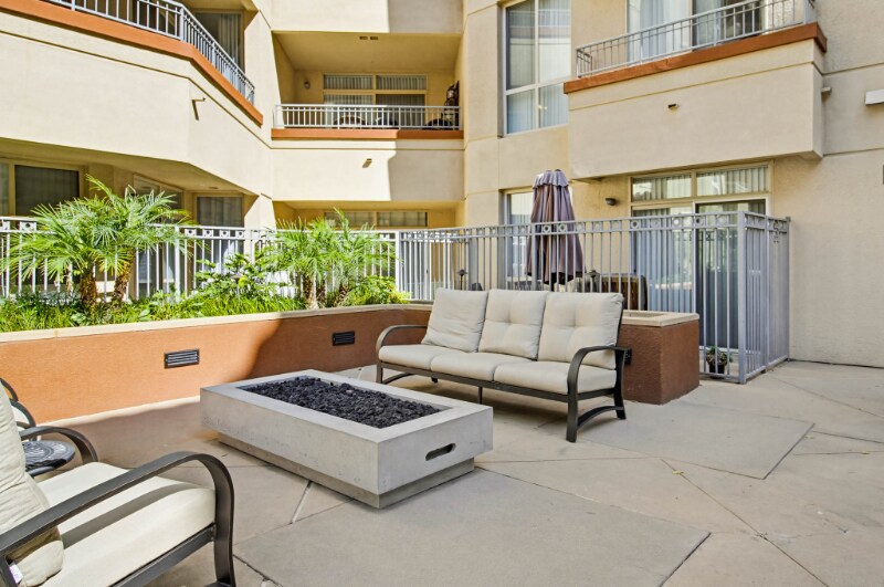 Building Photo - 1501 Front St