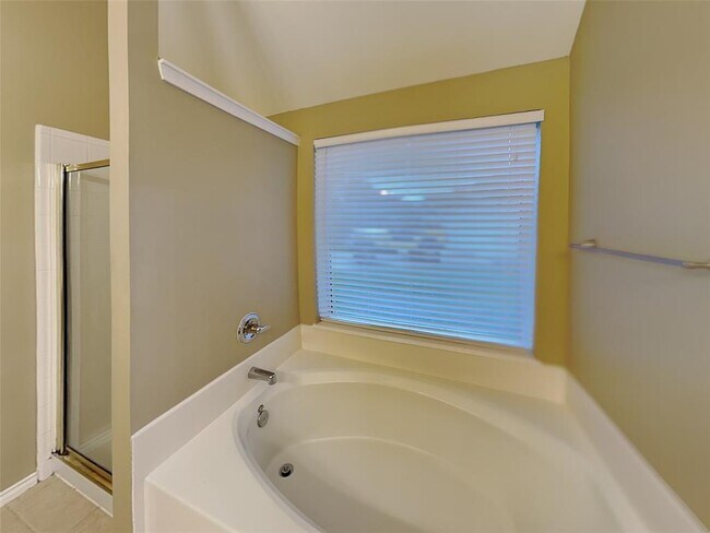 Building Photo - 1451 Sand Lake Ln