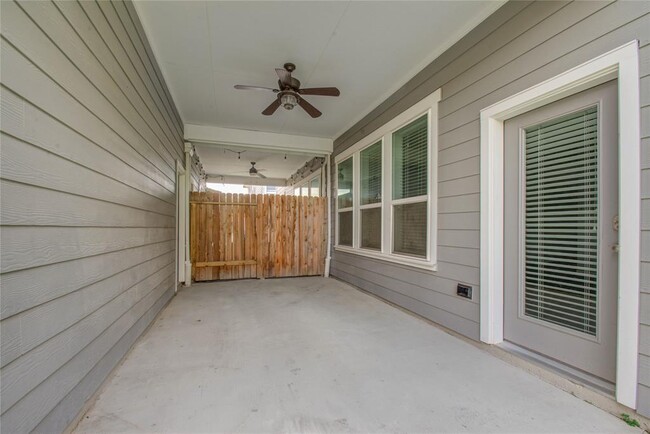 Building Photo - 17019 Canosa Dr