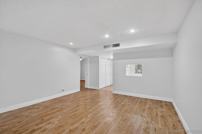 Building Photo - 4080 Tivoli Ct