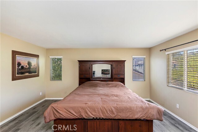 Building Photo - 42467 Thoroughbred Ln