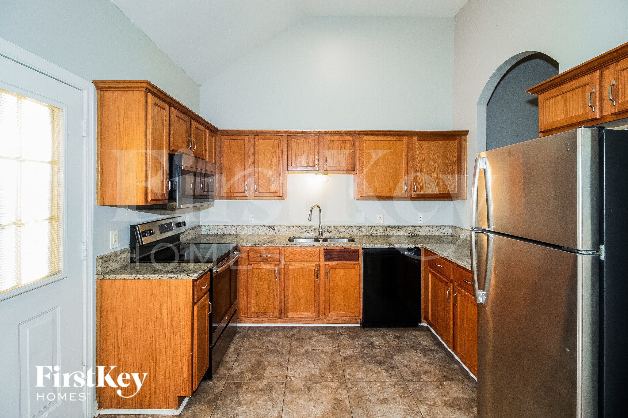 Building Photo - 8595 Shady Elm Dr