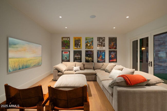 Building Photo - 50 W Palm Ln