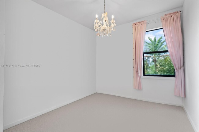 Building Photo - 4468 NW 80th Ave