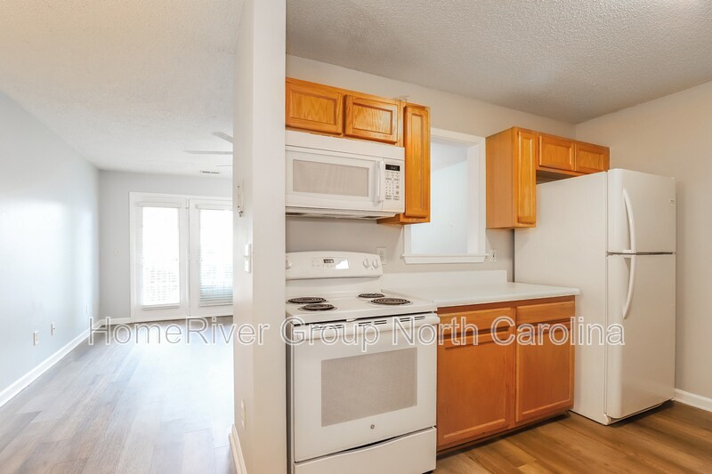 Building Photo - 802 Moultrie Ct
