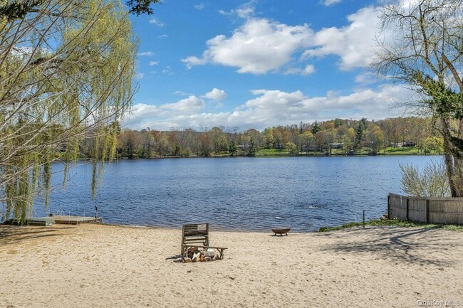 Building Photo - 68 Lake Shore Dr