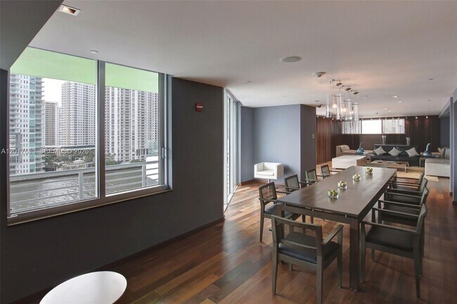 Building Photo - 335 S Biscayne Blvd