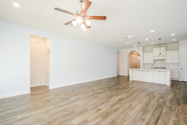 Building Photo - 28127 Knight Peak Dr