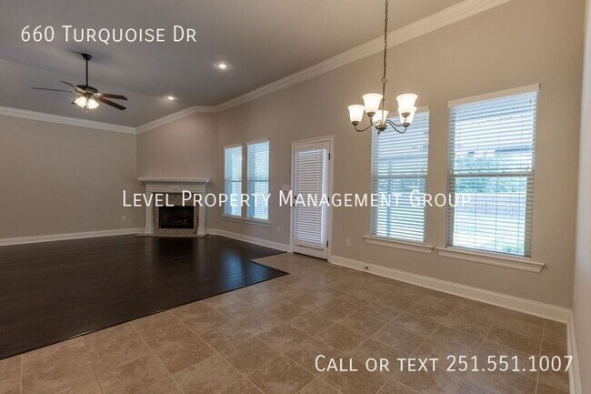 Building Photo - 660 Turquoise Dr