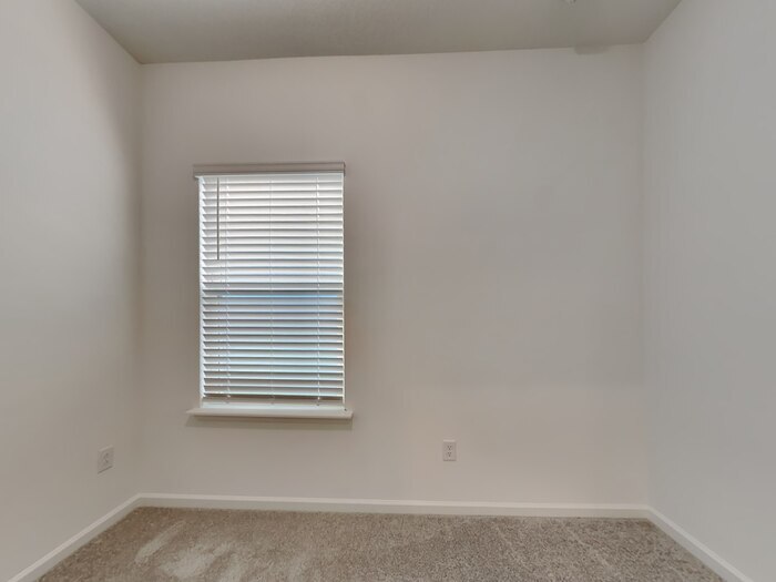 Building Photo - 9004 Latigo Ln