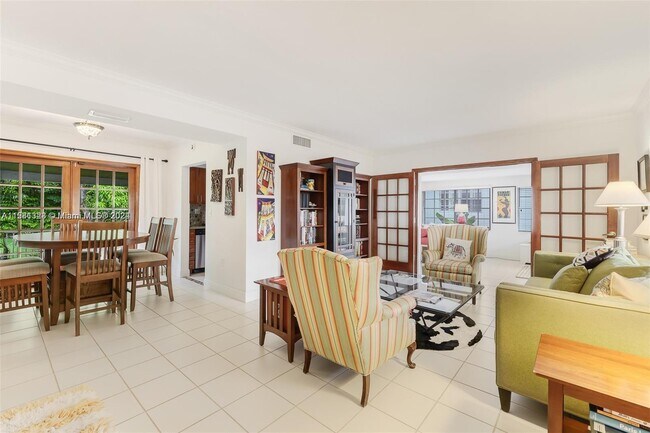 Building Photo - 7548 SW 58th Ave
