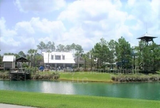 Building Photo - 608 Birchbark Trail