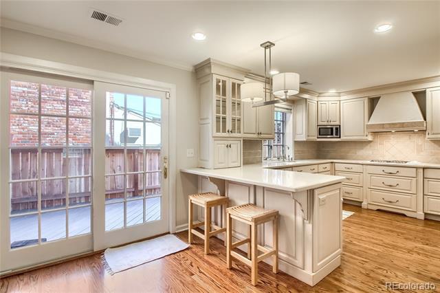 Building Photo - 338 Clayton St