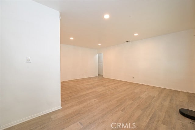 Building Photo - 153 W Green St