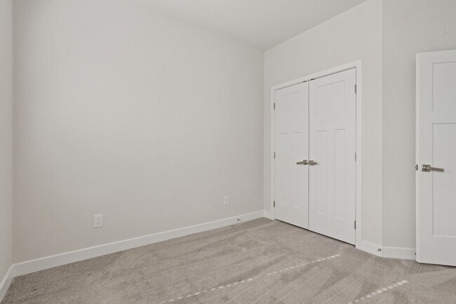 Building Photo - 117 Eagle Wood Dr