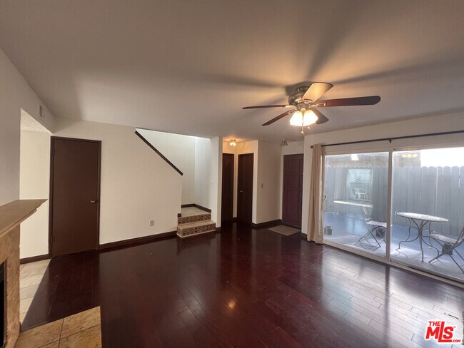 Building Photo - 1328 9th St