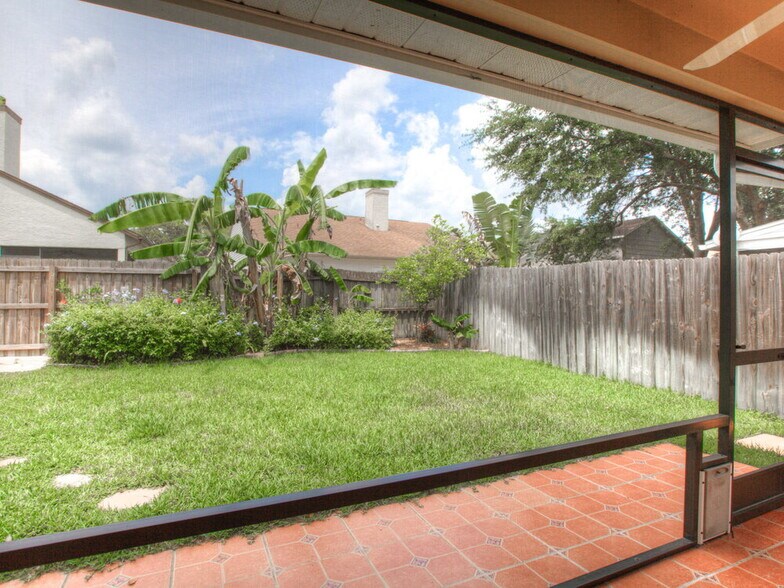 Building Photo - 420 Mainsail Ct