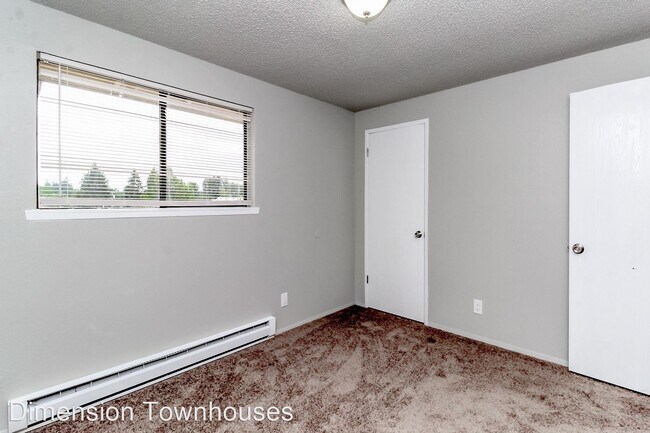Building Photo - 413 Pattison St NE