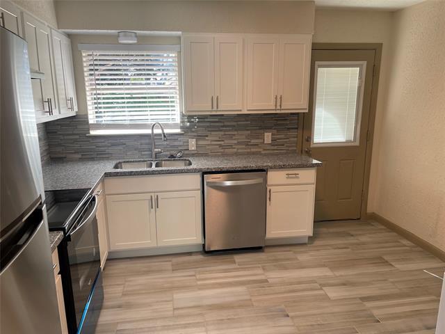 Building Photo - 9533 Dixie Ln