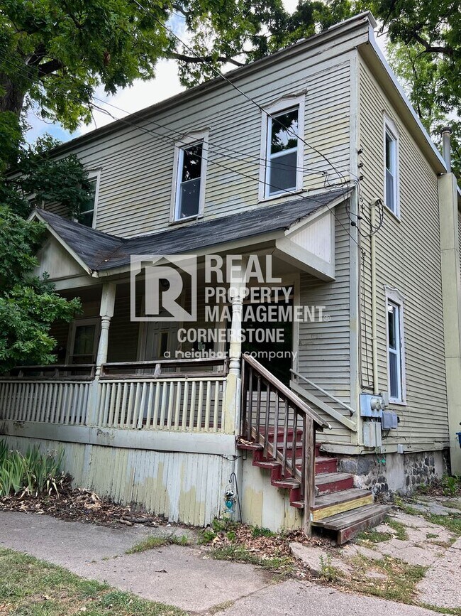 Building Photo - 1116-1118 Forbes St