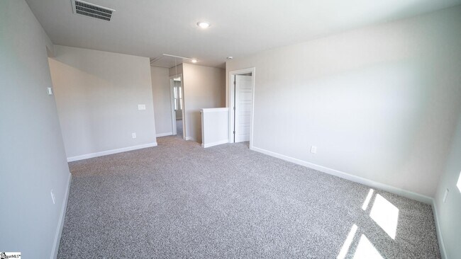 Building Photo - 1029 Killian St