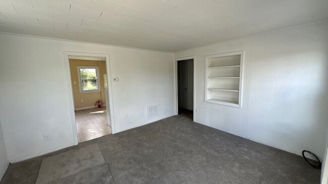 Building Photo - 349 N Genoa Ave