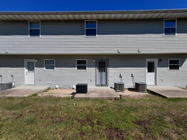 Building Photo - 24910 Scenic Dr