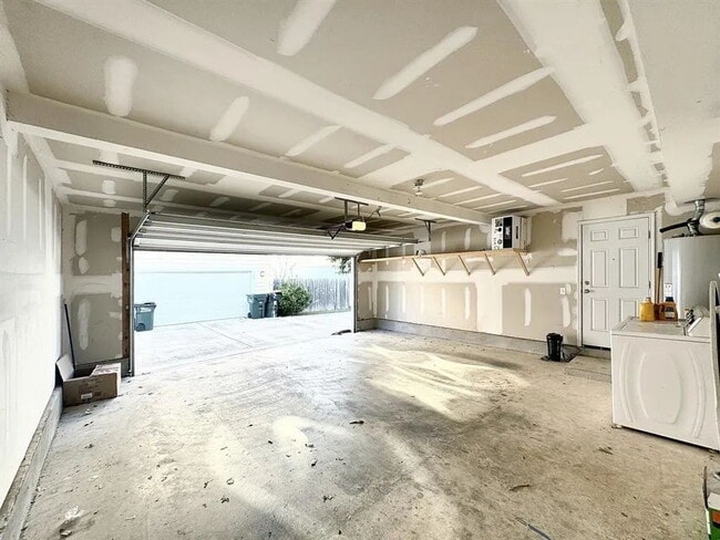 Building Photo - "Spacious 2-Bedroom Condo in San Marcos with 2 Full Baths – Experience 1,628 Sq. Ft. of Modern Co...