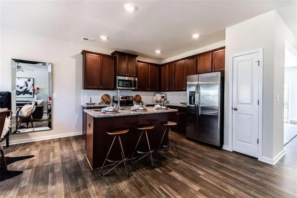 Open Floor Kitchen/Living/Dining - 5203 Upper Elm St