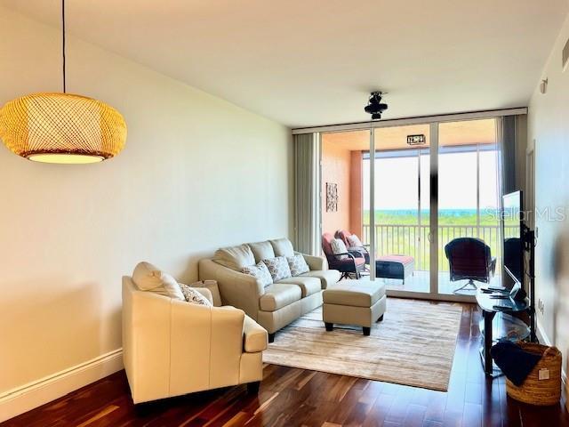 Building Photo - 3191 Matecumbe Key Rd