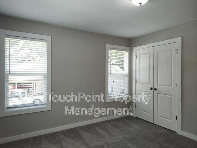 Building Photo - 4525 Lindsay Ln