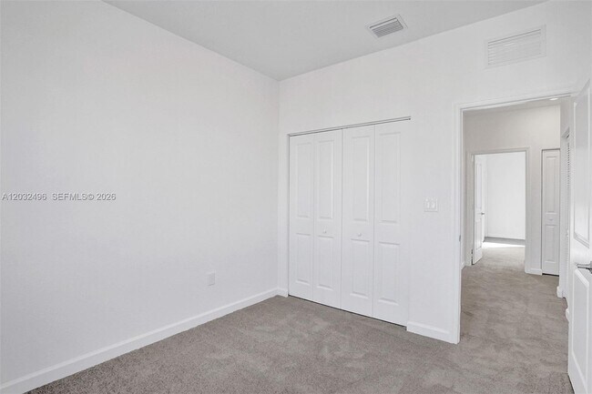 Building Photo - 2542 SE 29th St