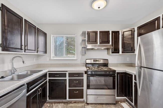 Building Photo - Updated 3-Bedroom Home with Fenced Yard in Florissant