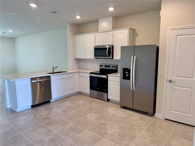 Building Photo - 3059 Emerald Acrs Ln