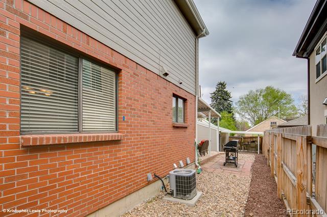 Building Photo - 2640 Lowell Blvd