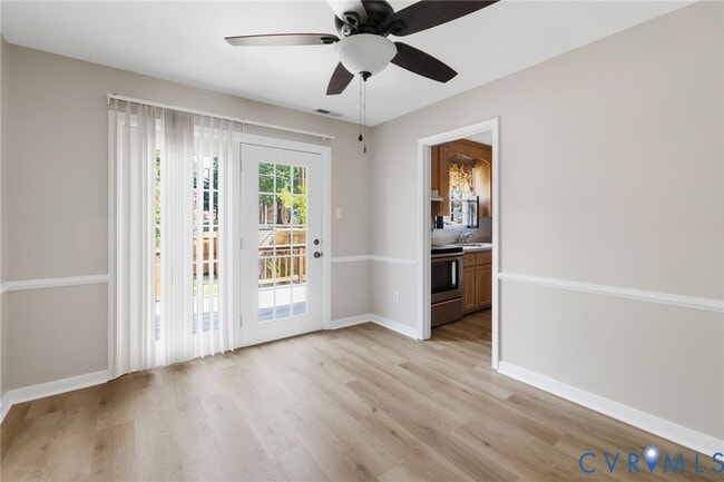 Building Photo - 2218 Kingsbrook Dr