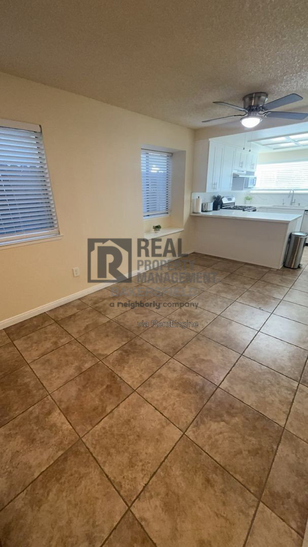 Building Photo - 4213 Southern Breeze Dr
