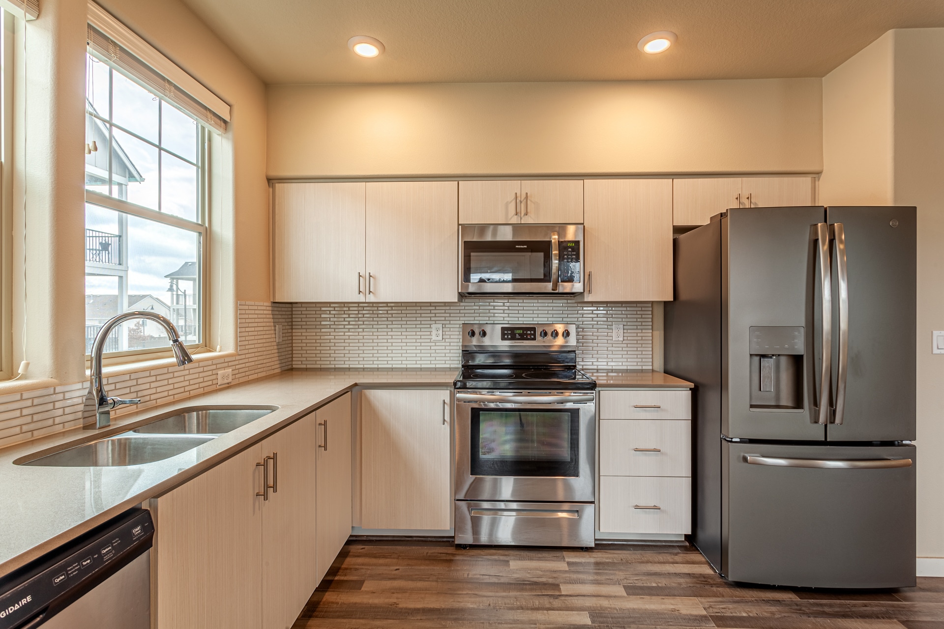 Building Photo - 16323 NW Chadwick Way