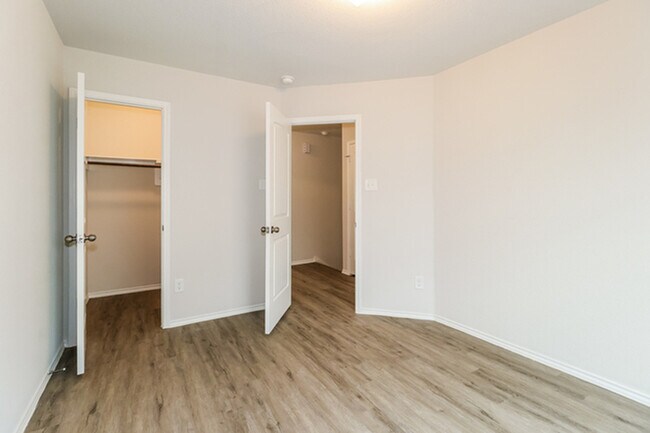 Building Photo - 2796 Atlas Dr