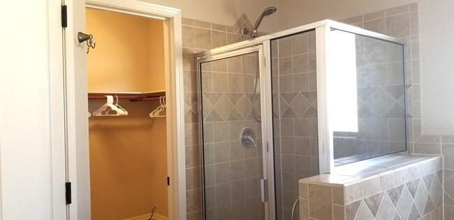 Building Photo - 14345 Apache Point Dr