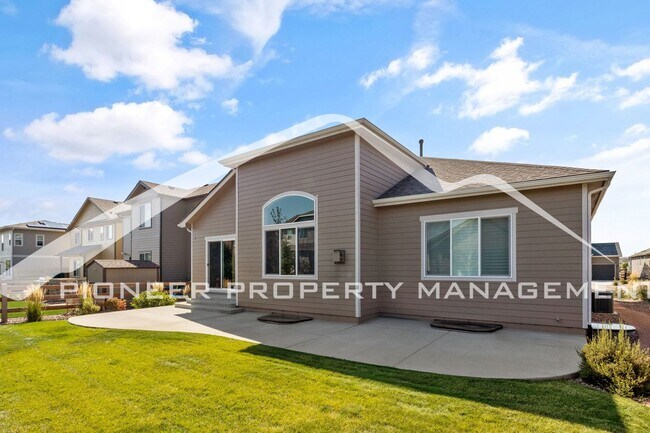 Building Photo - Main-Level Living in Desirable Wolf Ranch – Finished Basement & 2 Car Garage, AC!