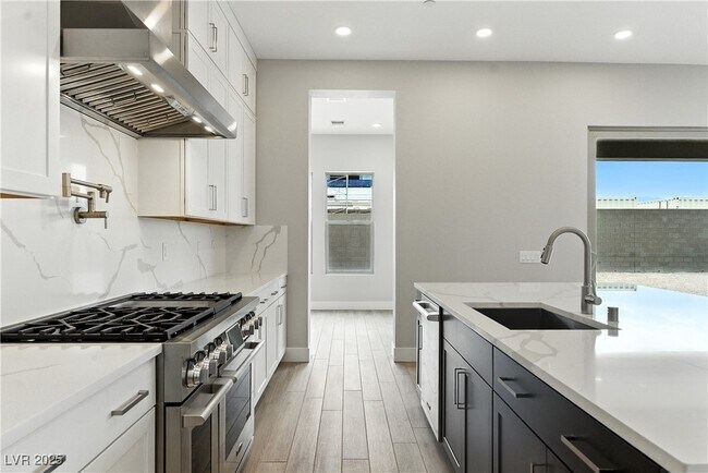 Building Photo - 5073 Slatestone St