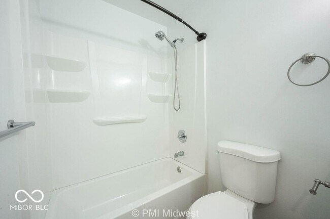 Building Photo - 4881 300W