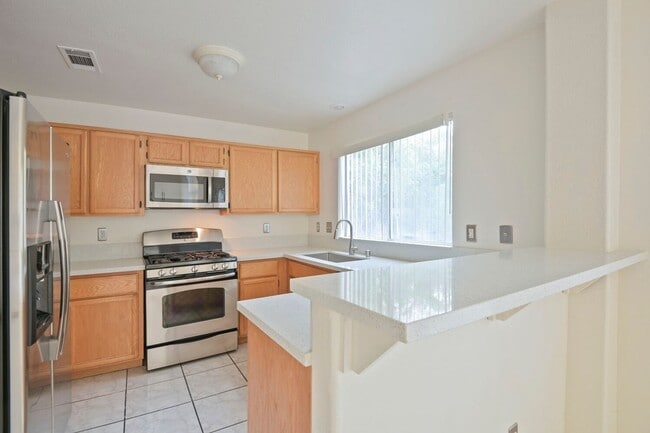 Building Photo - 187 Caswell Ct